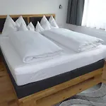 Kaiserburg * バド クラインキルヒハイム